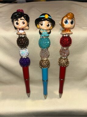 Disney Doorable princess jasmine beaded pen bundle set